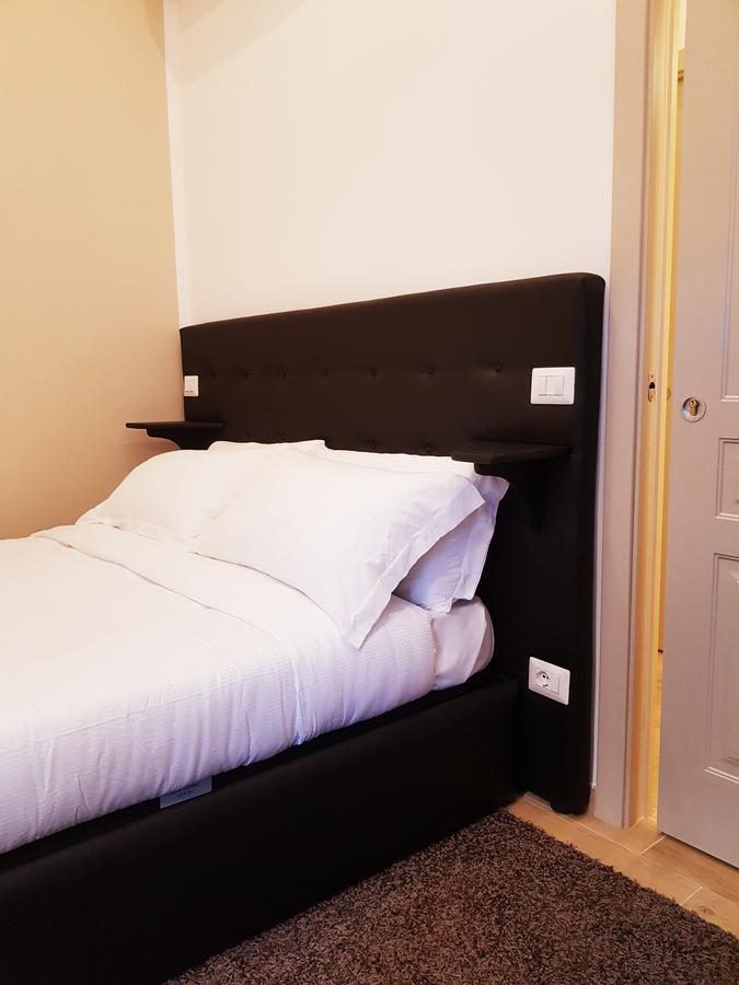 Cairoli Rooms Рим Экстерьер фото