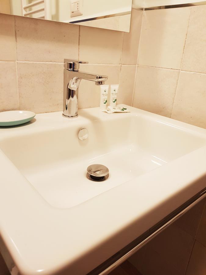 Cairoli Rooms Рим Экстерьер фото